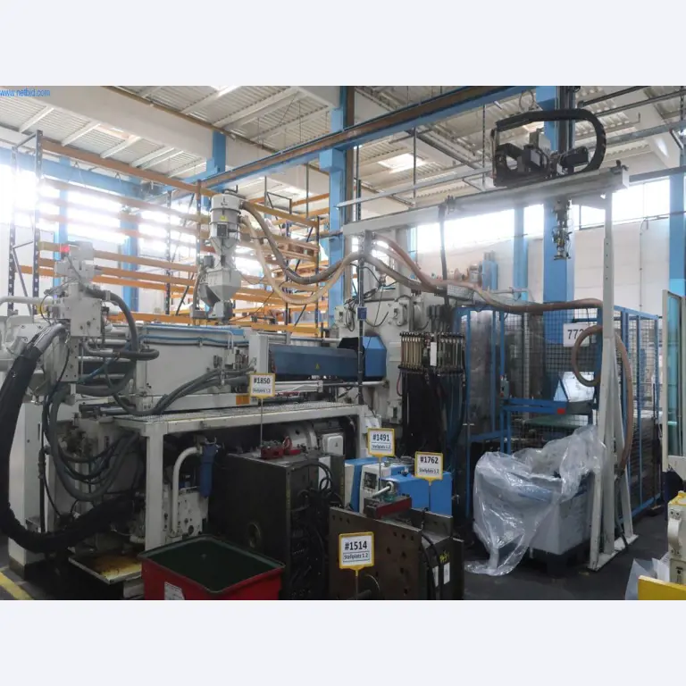 Stroji in tehnična oprema na področju brizganja plastike (1600 - 23000 kN)-2