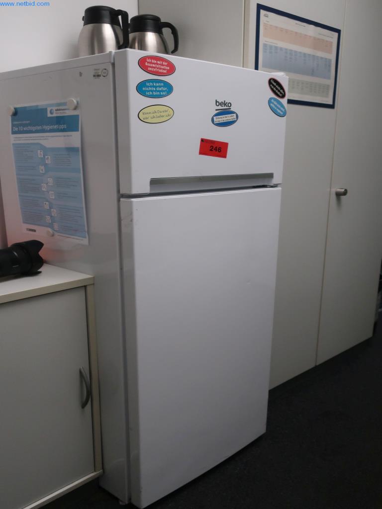 Máquinas y equipos técnicos en el ámbito del moldeo por inyección de plásticos (1600 - 23000 kN)-1