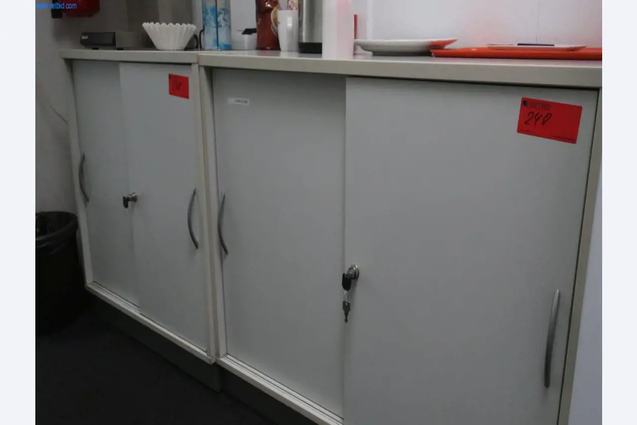 Máquinas y equipos técnicos en el ámbito del moldeo por inyección de plásticos (1600 - 23000 kN)-1