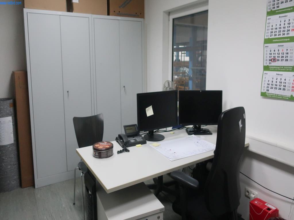 Maschinen und technische Anlagen aus dem Bereich Kunststoffspritzguss (1600 - 23000 kN)-3