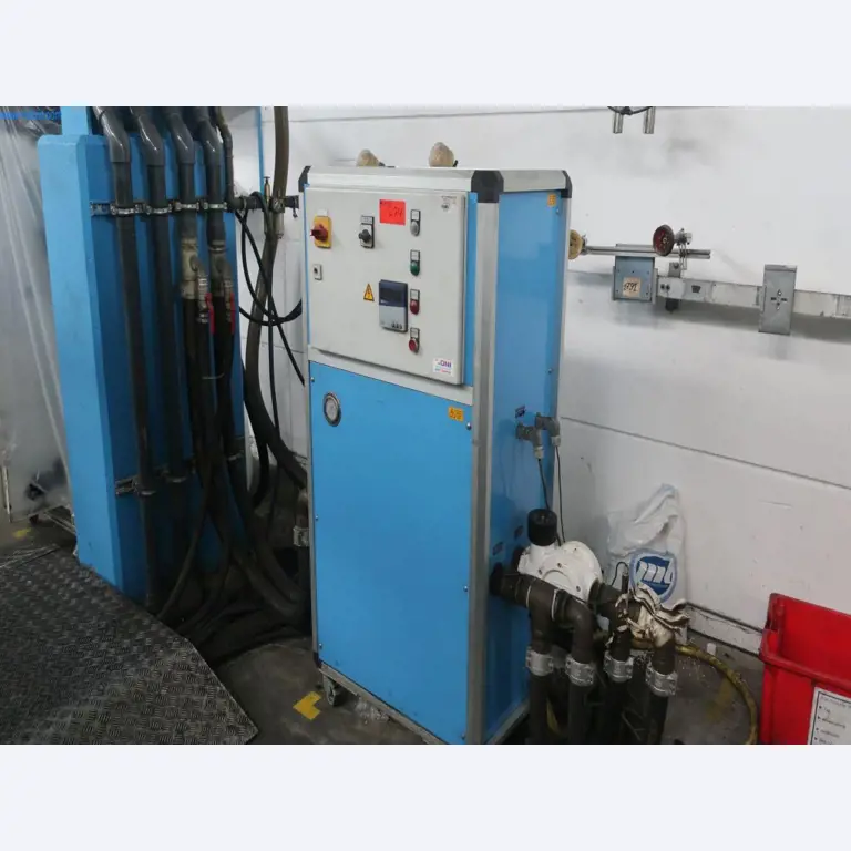 Máquinas y equipos técnicos en el ámbito del moldeo por inyección de plásticos (1600 - 23000 kN)-4