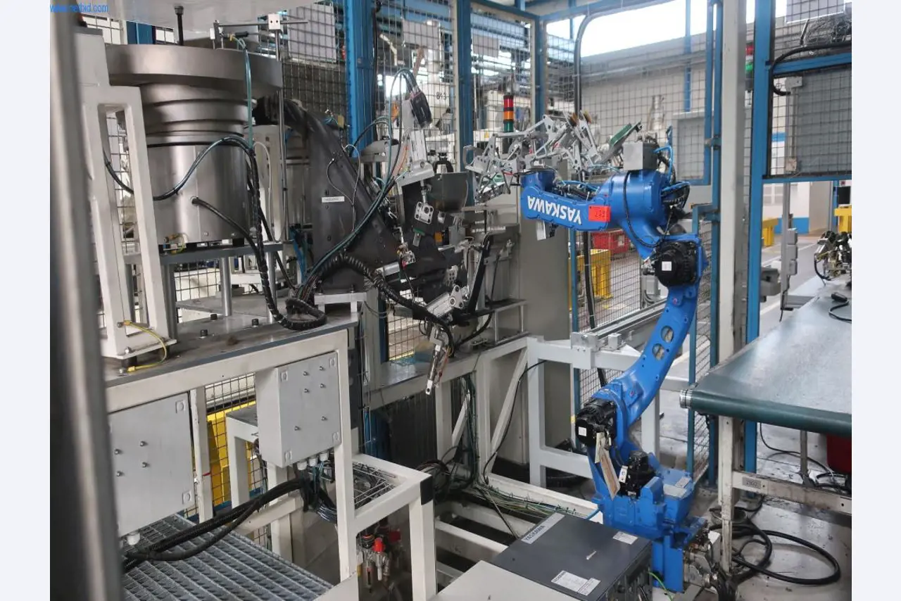 Machines et installations techniques du secteur de l'injection plastique (1600 - 23000 kN)-6