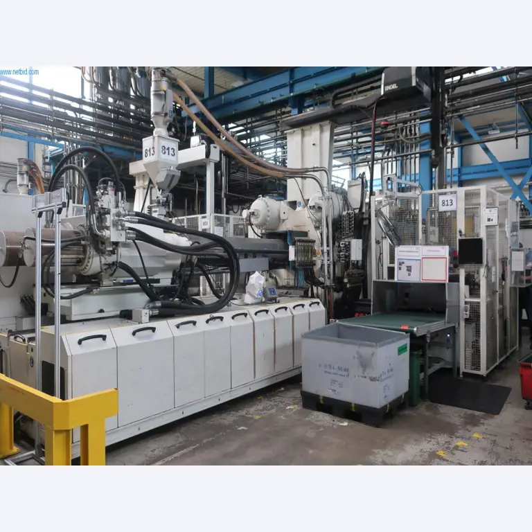 Máquinas y equipos técnicos en el ámbito del moldeo por inyección de plásticos (1600 - 23000 kN)-2