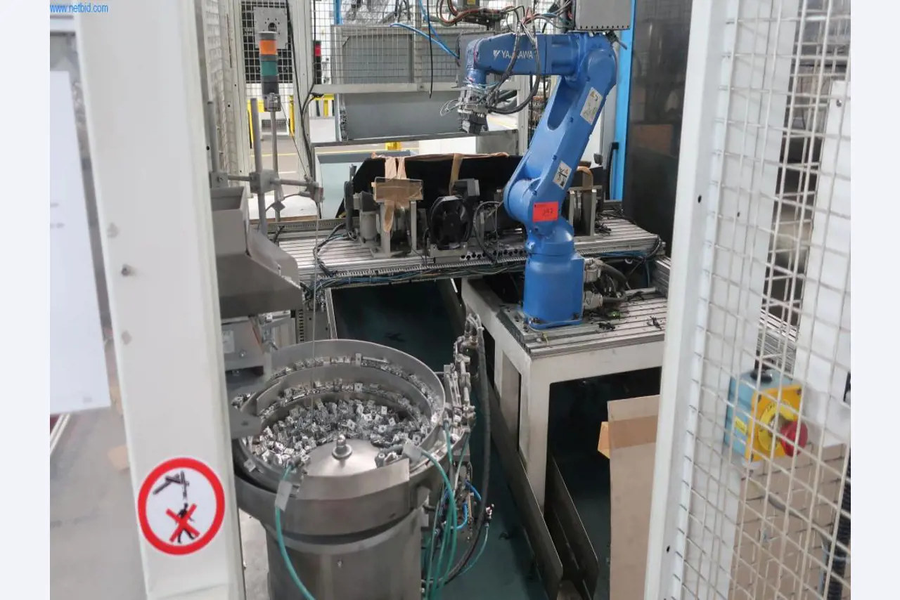 Máquinas y equipos técnicos en el ámbito del moldeo por inyección de plásticos (1600 - 23000 kN)-5