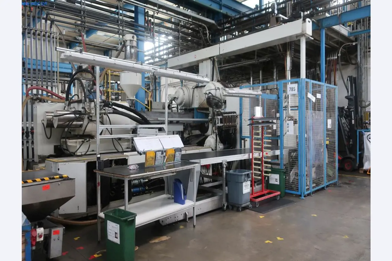 Machines en technische uitrusting op het gebied van kunststof spuitgieten (1600 - 23000 kN)-2