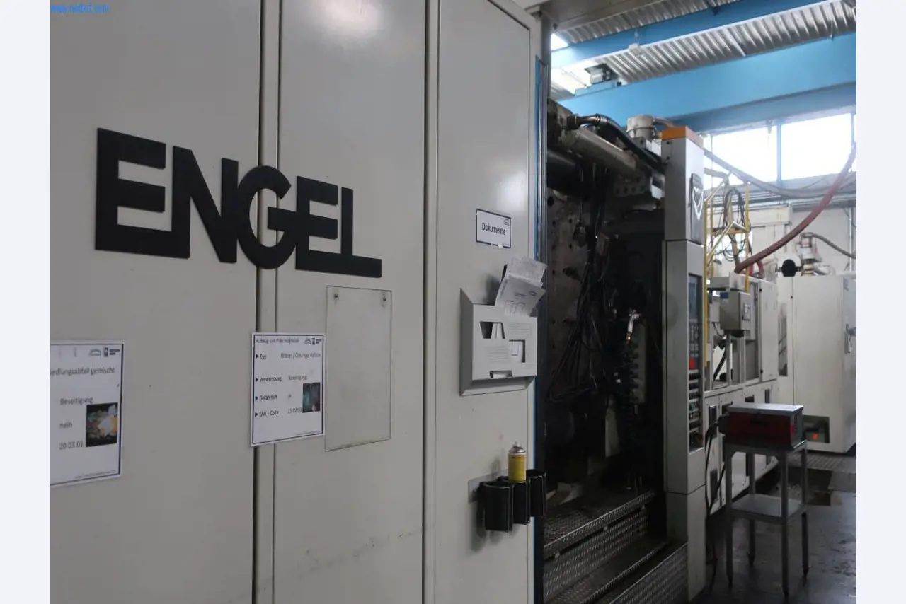 Machines en technische uitrusting op het gebied van kunststof spuitgieten (1600 - 23000 kN)-3