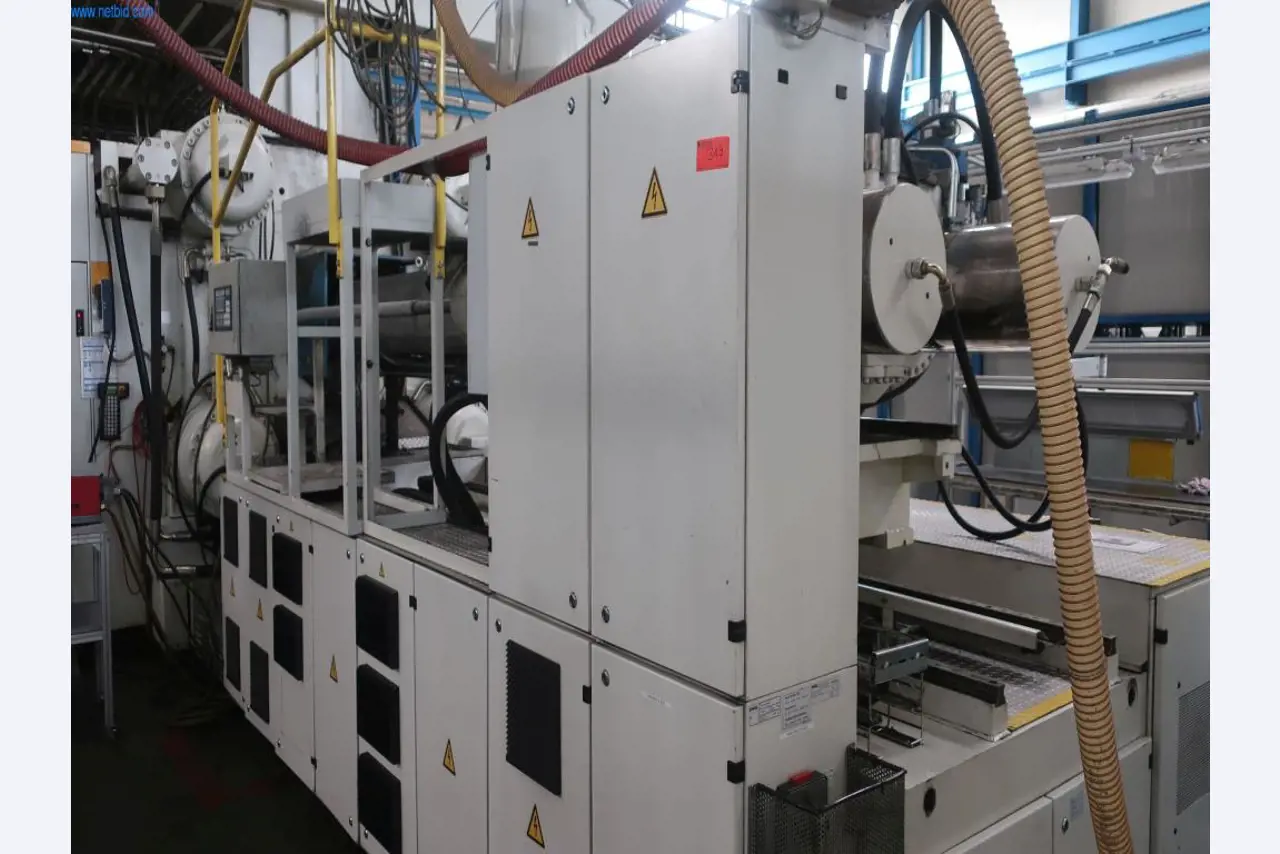 Machines en technische uitrusting op het gebied van kunststof spuitgieten (1600 - 23000 kN)-4