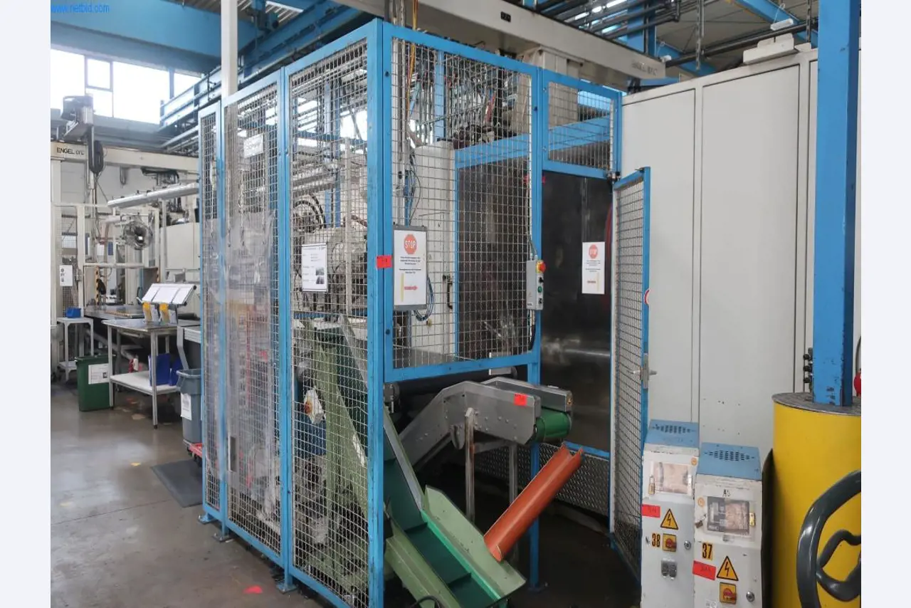 Machines en technische uitrusting op het gebied van kunststof spuitgieten (1600 - 23000 kN)-6