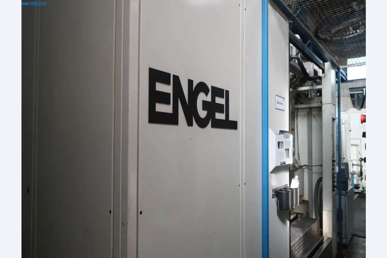 Machines en technische uitrusting op het gebied van kunststof spuitgieten (1600 - 23000 kN)-2