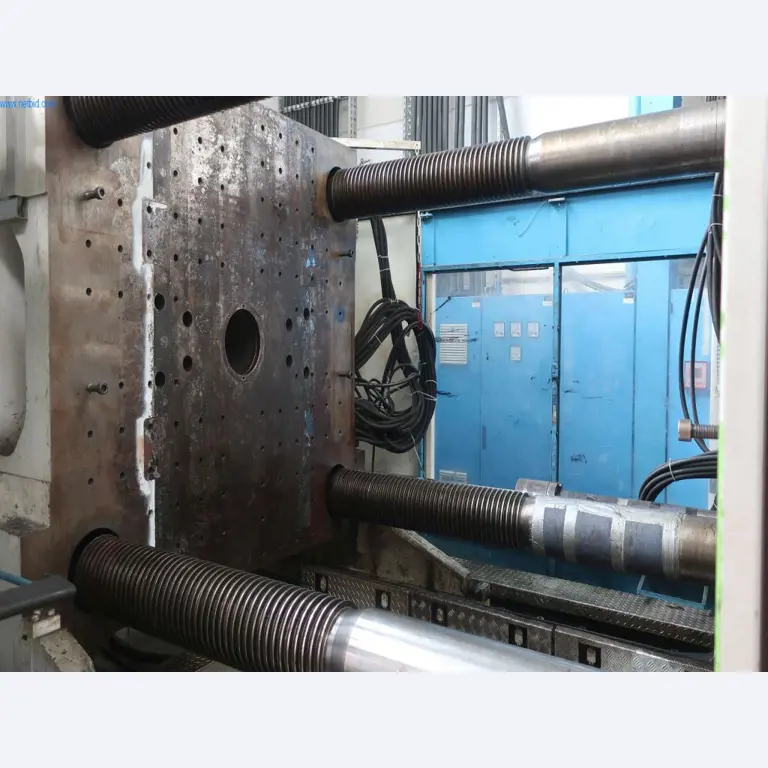 Machines en technische uitrusting op het gebied van kunststof spuitgieten (1600 - 23000 kN)-4