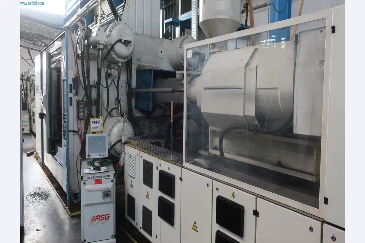 Stroje a technická zařízení v oblasti vstřikování plastů (1600 - 23000 kN)-1
