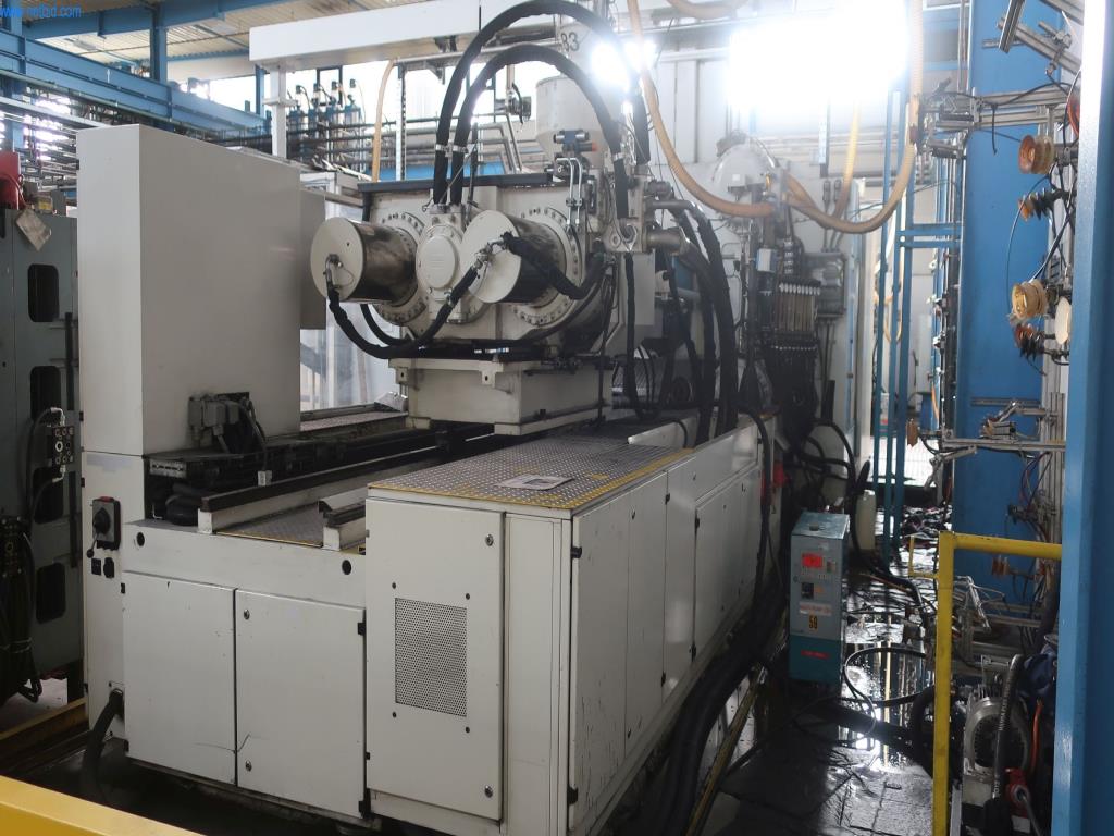 Stroji in tehnična oprema na področju brizganja plastike (1600 - 23000 kN)-3
