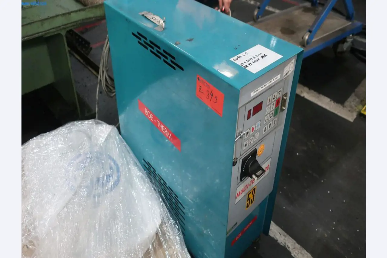 Stroje a technická zařízení v oblasti vstřikování plastů (1600 - 23000 kN)-8