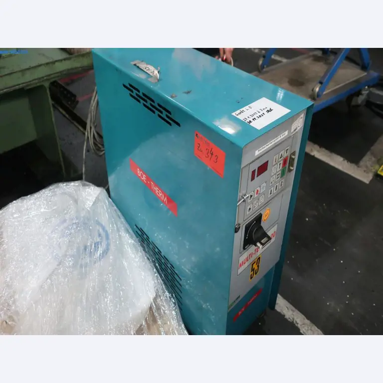 Stroje a technická zařízení v oblasti vstřikování plastů (1600 - 23000 kN)-8