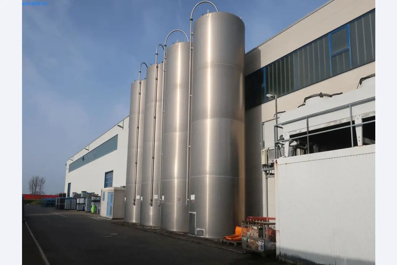 Stroji in tehnična oprema na področju brizganja plastike (1600 - 23000 kN)-1