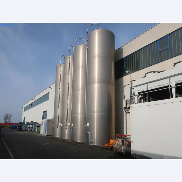 Stroji in tehnična oprema na področju brizganja plastike (1600 - 23000 kN)-1