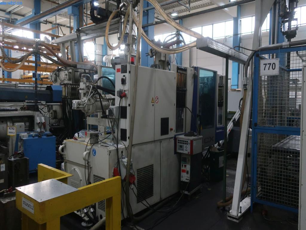 Máquinas y equipos técnicos en el ámbito del moldeo por inyección de plásticos (1600 - 23000 kN)-2