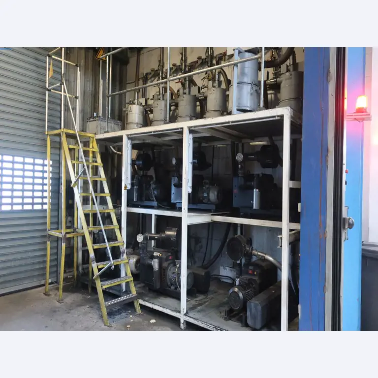 Stroji in tehnična oprema na področju brizganja plastike (1600 - 23000 kN)-1