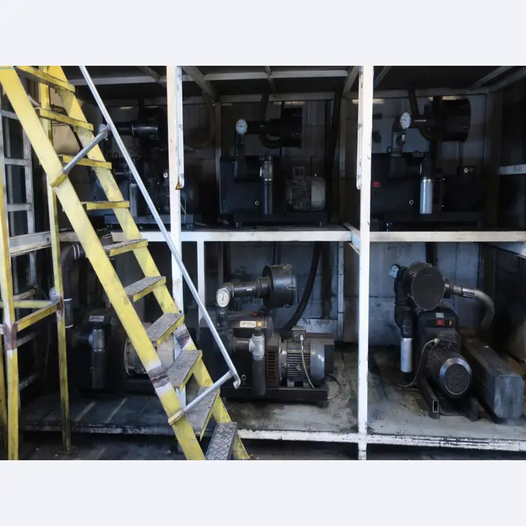 Stroji in tehnična oprema na področju brizganja plastike (1600 - 23000 kN)-2