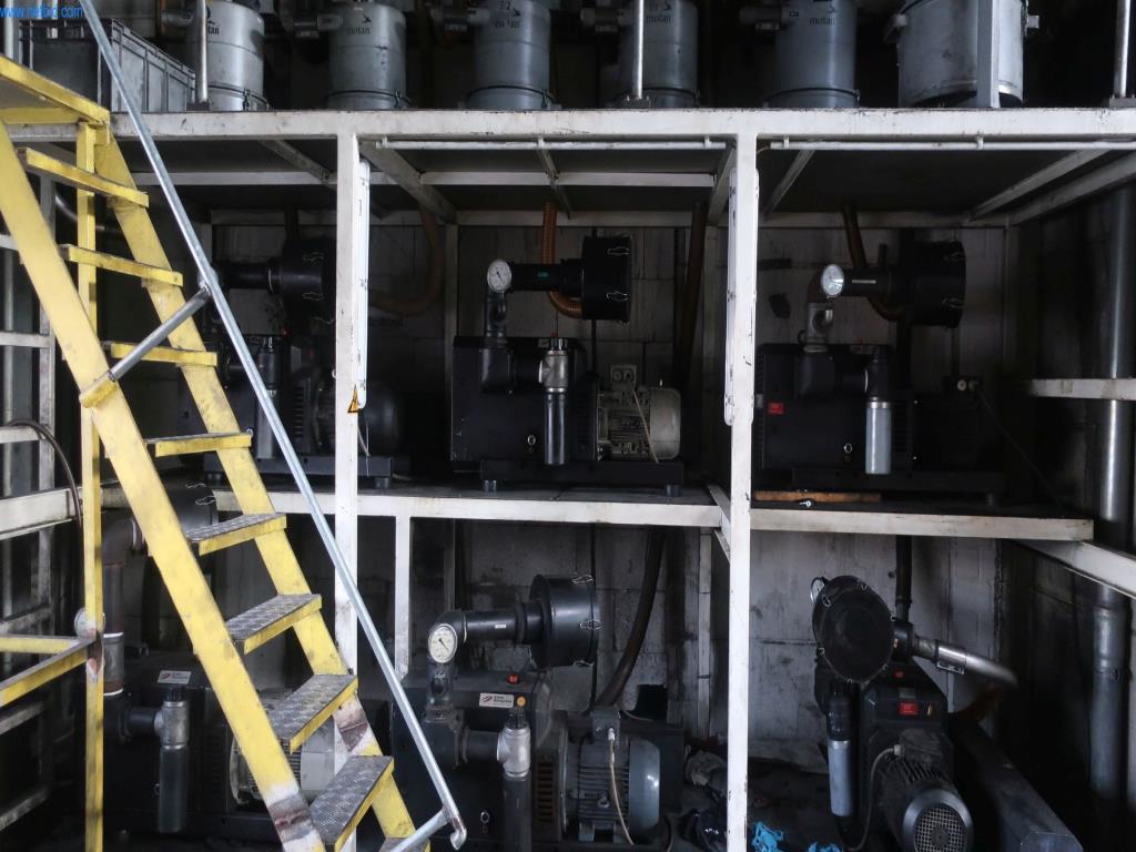 Maschinen und technische Anlagen aus dem Bereich Kunststoffspritzguss (1600 - 23000 kN)-3