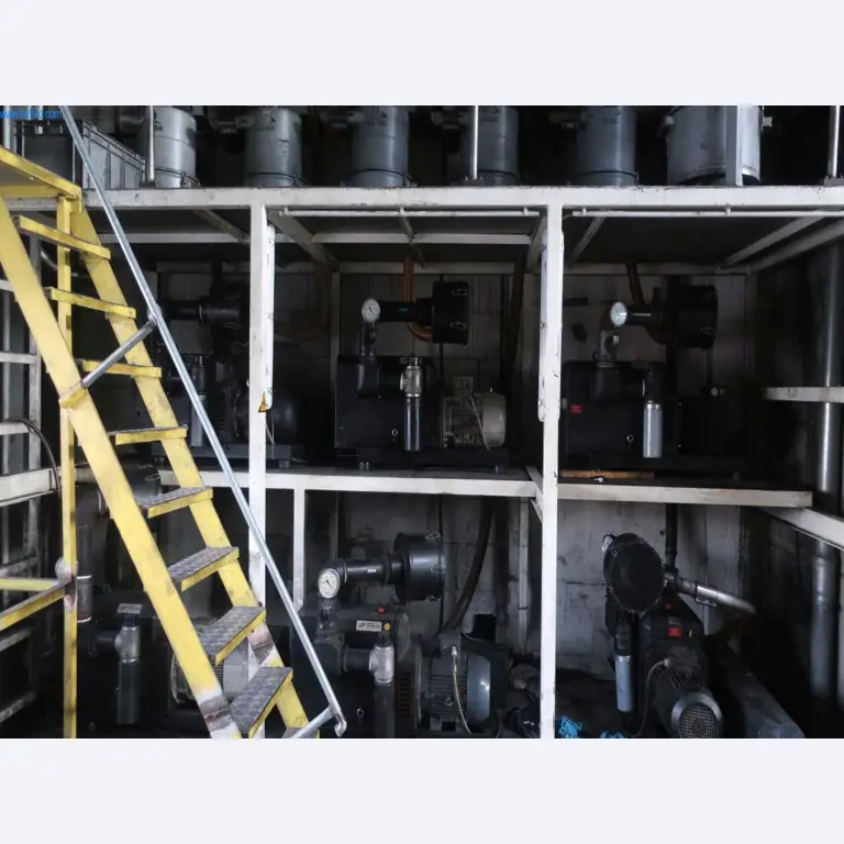 Stroji in tehnična oprema na področju brizganja plastike (1600 - 23000 kN)-3