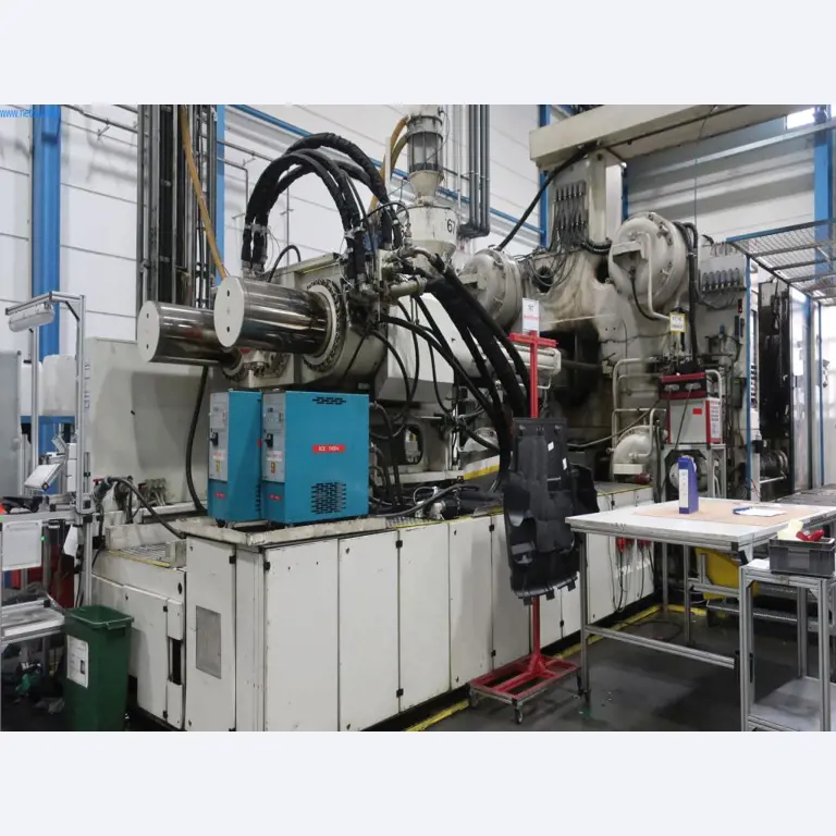 Machines en technische uitrusting op het gebied van kunststof spuitgieten (1600 - 23000 kN)-8
