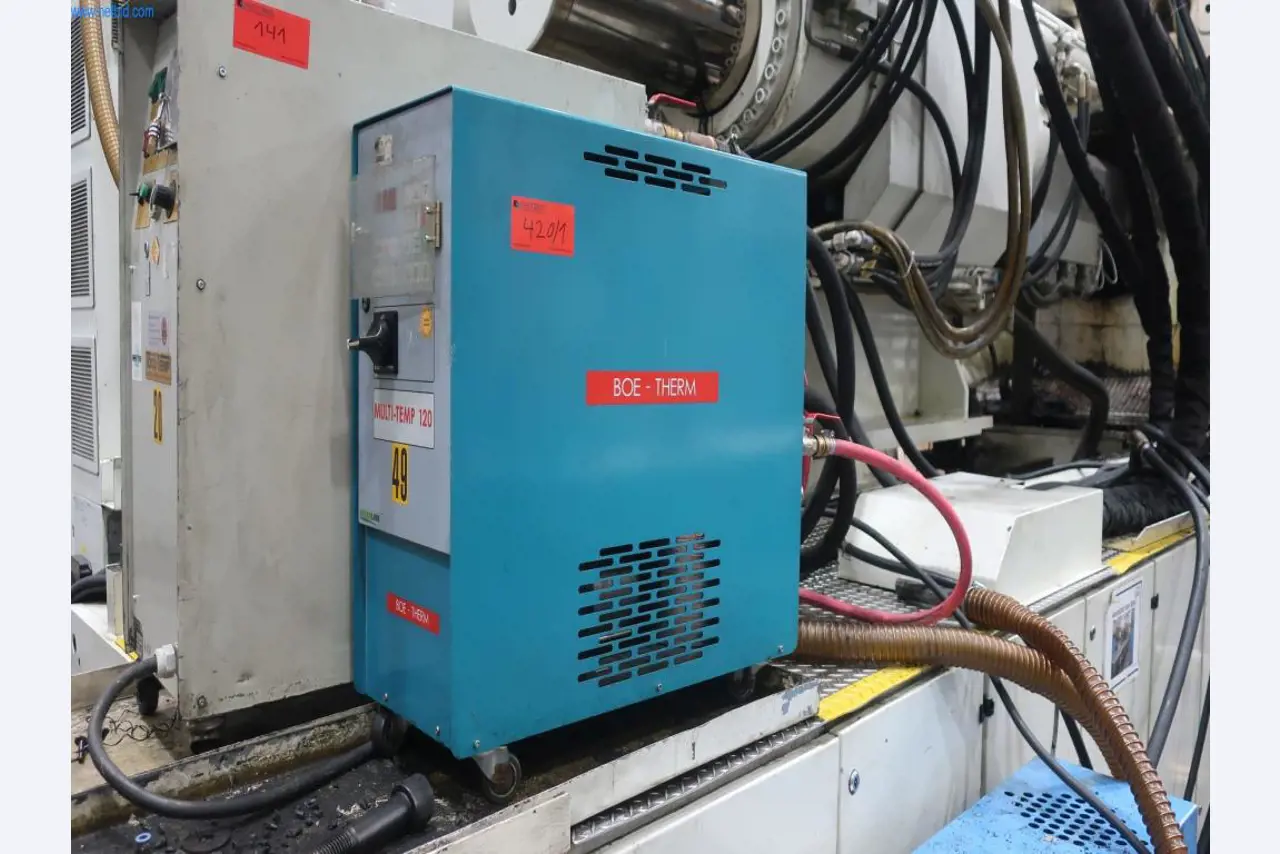 Máquinas y equipos técnicos en el ámbito del moldeo por inyección de plásticos (1600 - 23000 kN)-1