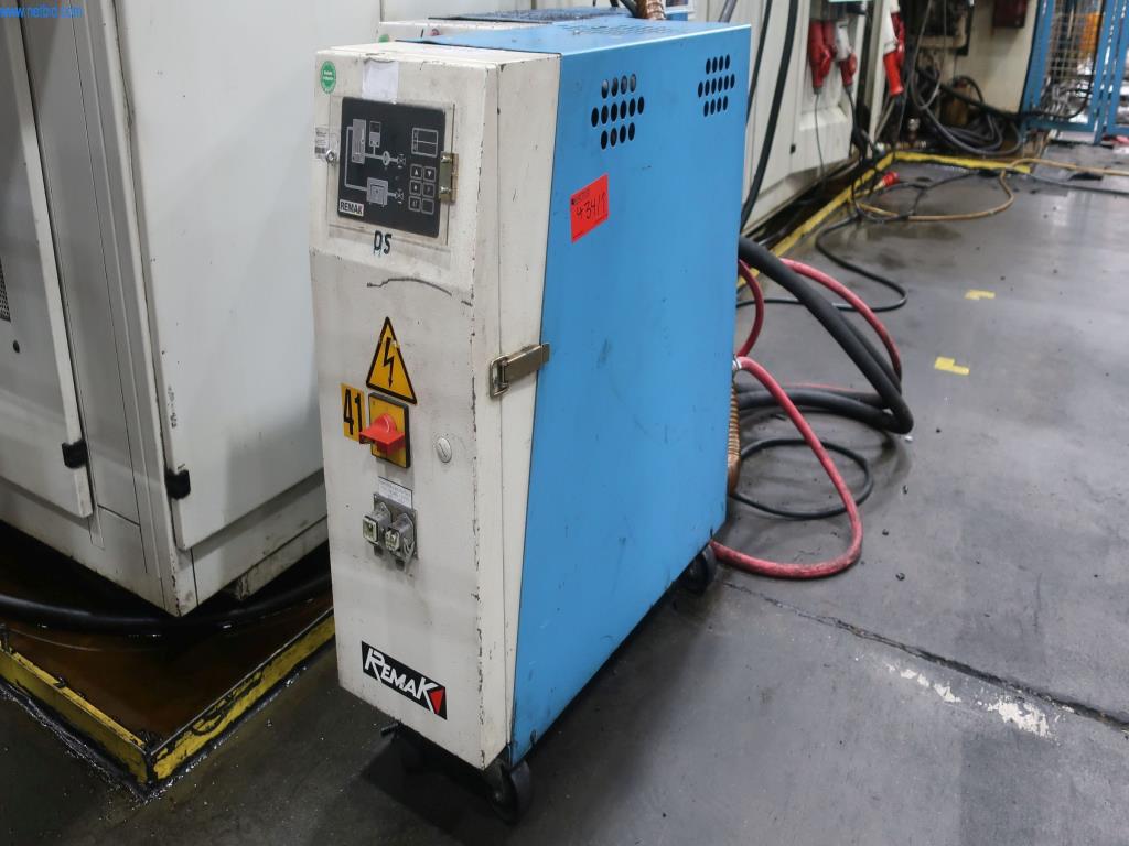 Stroji in tehnična oprema na področju brizganja plastike (1600 - 23000 kN)-1