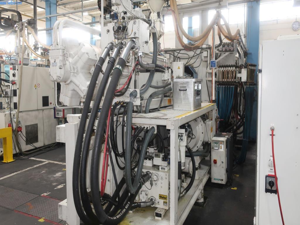 Machines and technical systems in the field of plastic injection molding (1600 - 23000 kN)-3