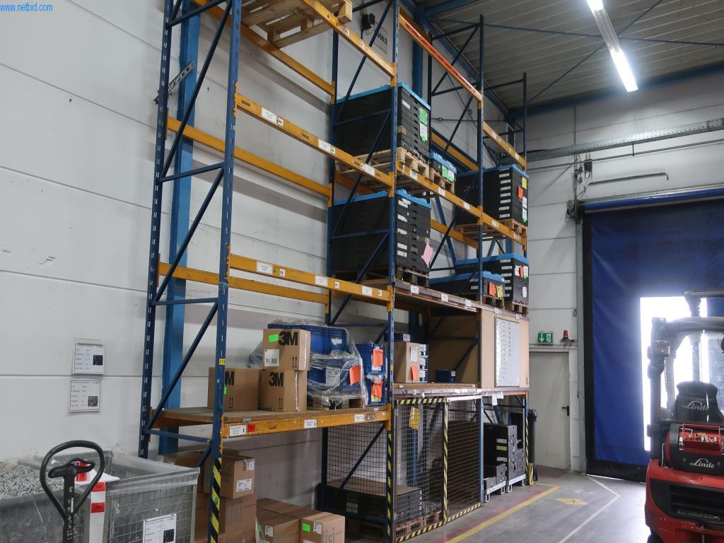 Maschinen und technische Anlagen aus dem Bereich Kunststoffspritzguss (1600 - 23000 kN)-1