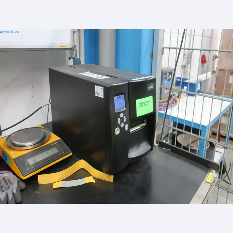 Máquinas y equipos técnicos en el ámbito del moldeo por inyección de plásticos (1600 - 23000 kN)-1