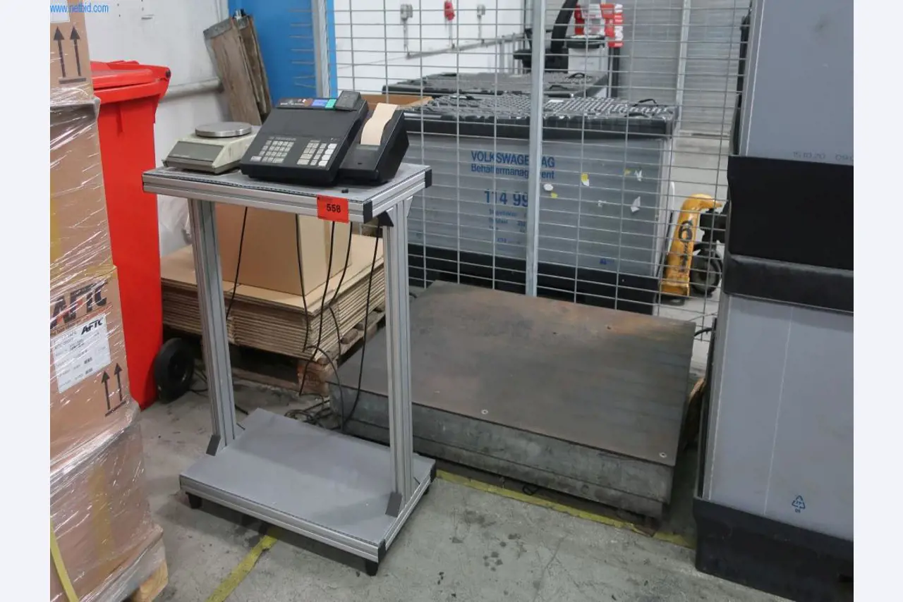 Máquinas y equipos técnicos en el ámbito del moldeo por inyección de plásticos (1600 - 23000 kN)-1