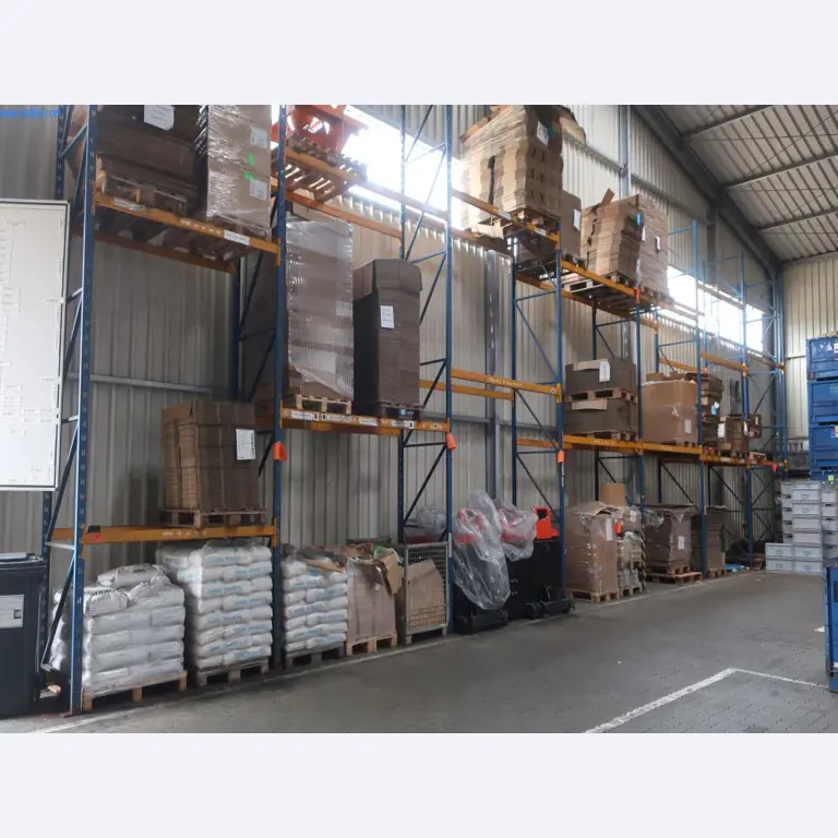 Stroji in tehnična oprema na področju brizganja plastike (1600 - 23000 kN)-1