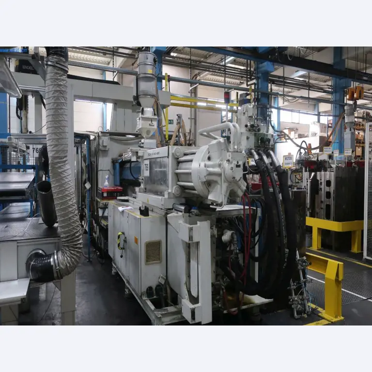 Máquinas y equipos técnicos en el ámbito del moldeo por inyección de plásticos (1600 - 23000 kN)-1