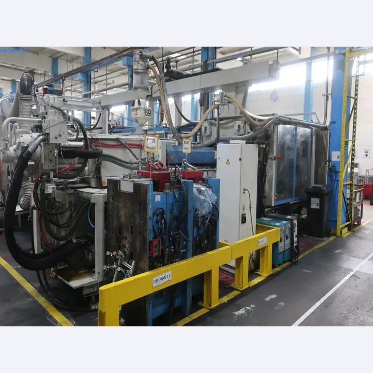 Máquinas y equipos técnicos en el ámbito del moldeo por inyección de plásticos (1600 - 23000 kN)-2