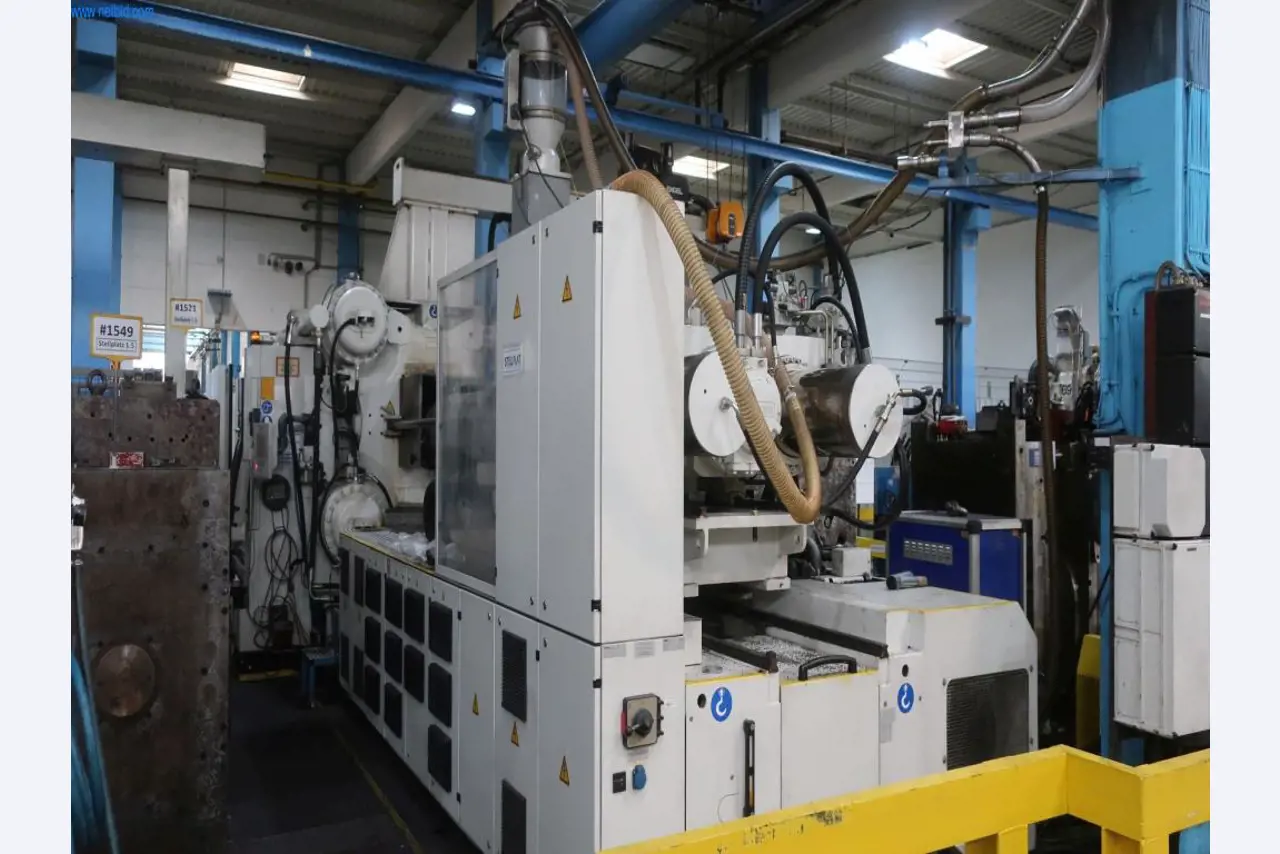 Machines et installations techniques du secteur de l'injection plastique (1600 - 23000 kN)-2