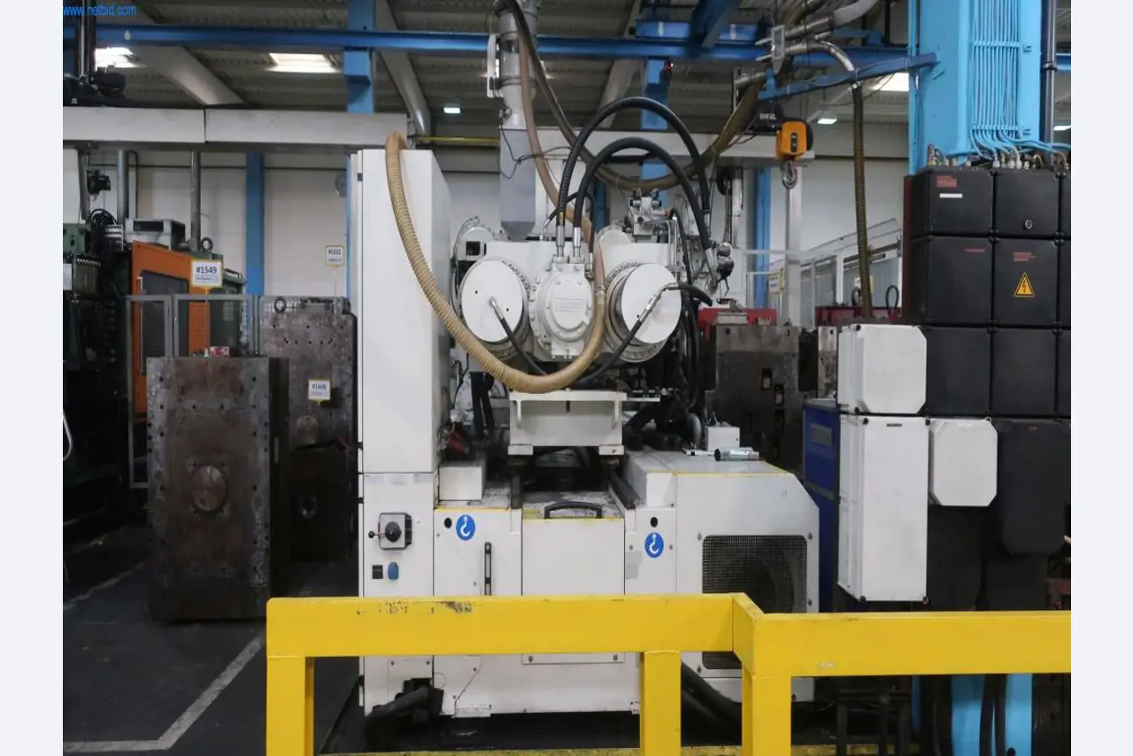 Machines et installations techniques du secteur de l'injection plastique (1600 - 23000 kN)-3