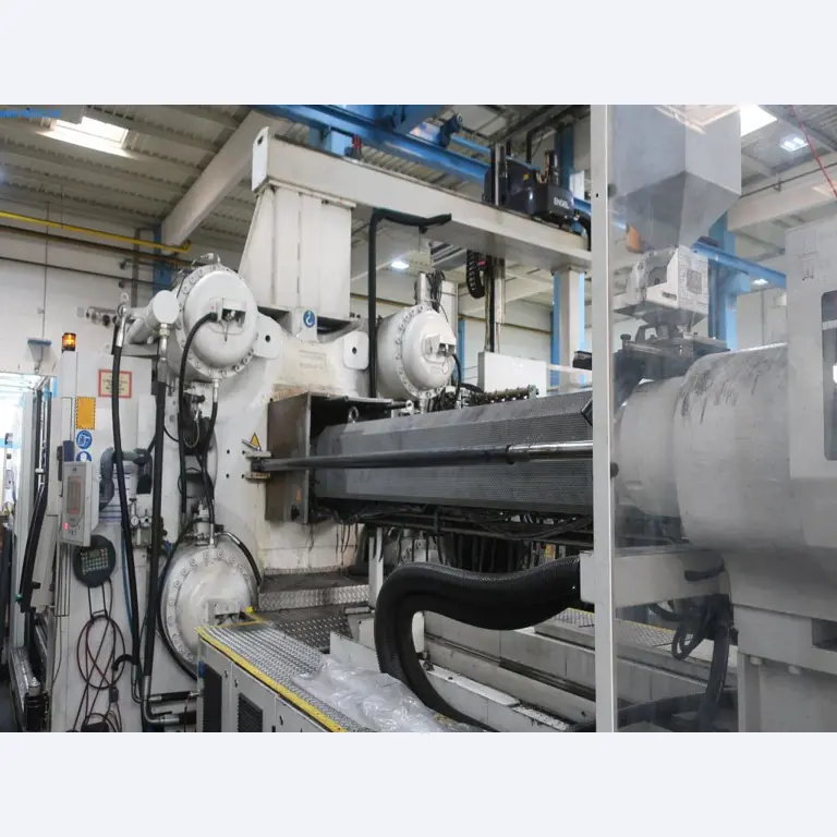 Machines et installations techniques du secteur de l'injection plastique (1600 - 23000 kN)-4
