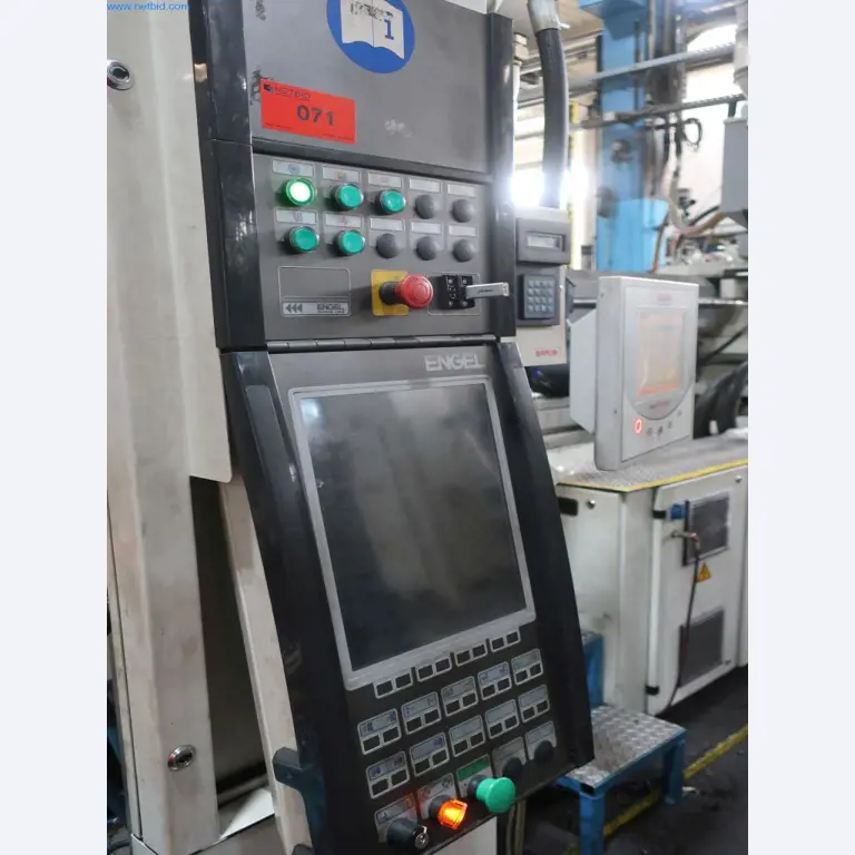 Machines et installations techniques du secteur de l'injection plastique (1600 - 23000 kN)-5