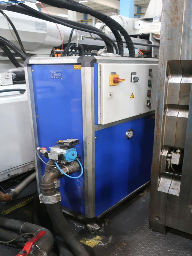 Machines and technical systems in the field of plastic injection molding (1600 - 23000 kN)-6