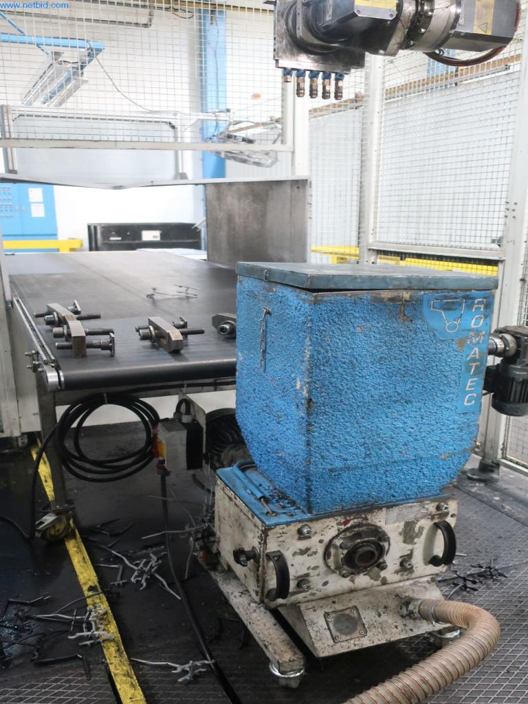 Machines and technical systems in the field of plastic injection molding (1600 - 23000 kN)-7