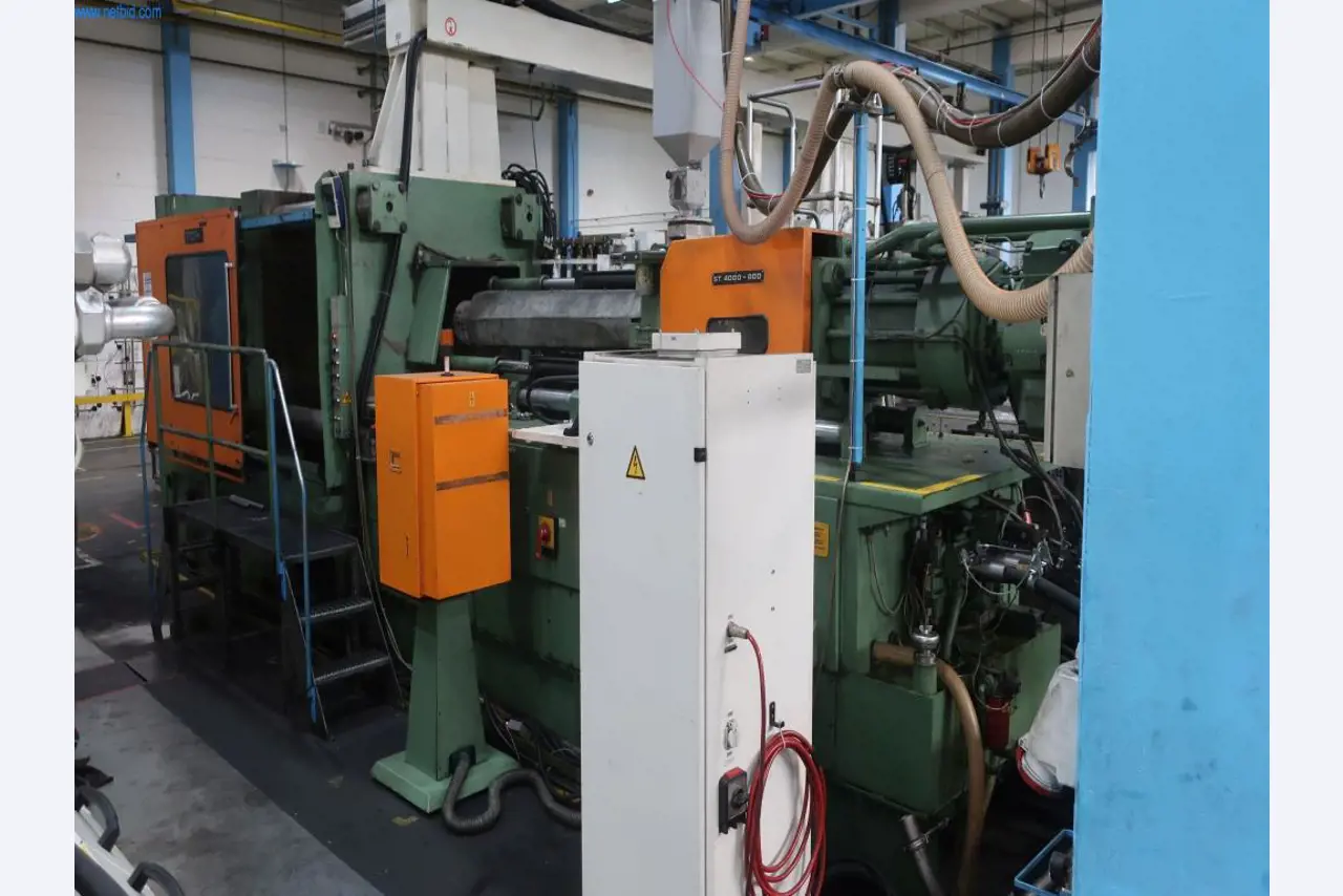 Stroje a technická zařízení v oblasti vstřikování plastů (1600 - 23000 kN)-2