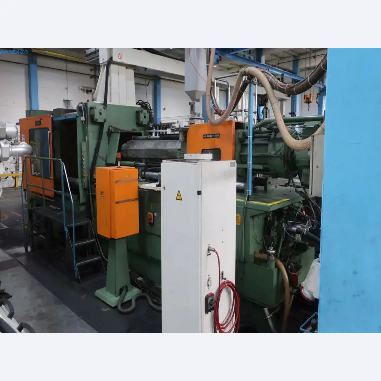 Stroje a technická zařízení v oblasti vstřikování plastů (1600 - 23000 kN)-2