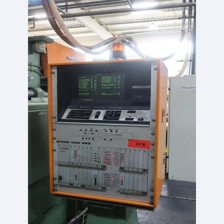 Stroje a technická zařízení v oblasti vstřikování plastů (1600 - 23000 kN)-5