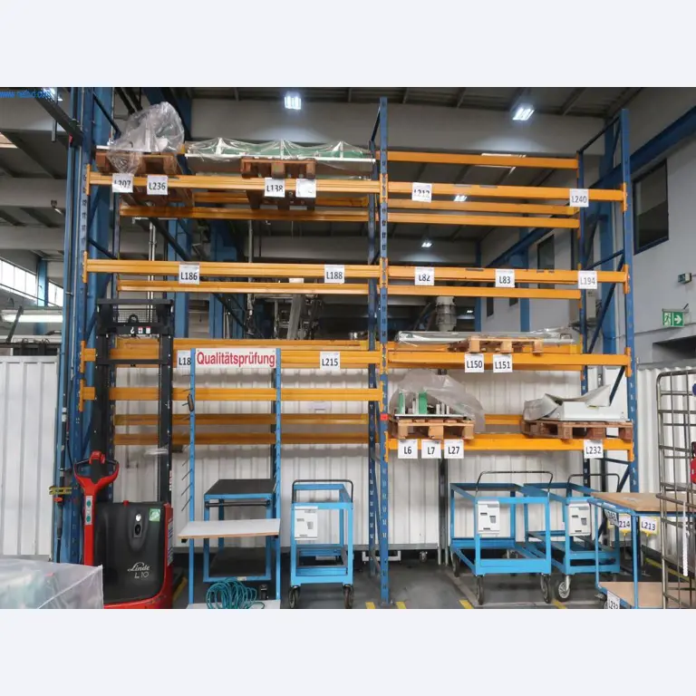 Stroje a technická zařízení v oblasti vstřikování plastů (1600 - 23000 kN)-2