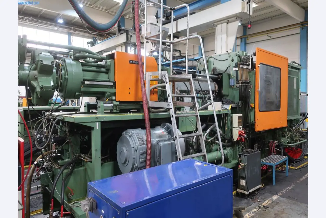 Machines en technische uitrusting op het gebied van kunststof spuitgieten (1600 - 23000 kN)-1