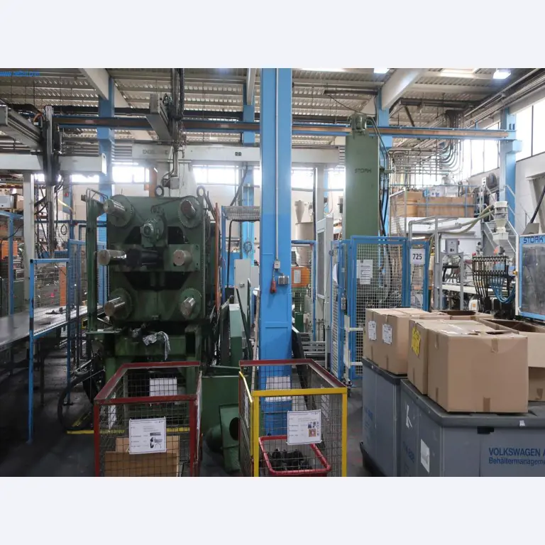 Stroji in tehnična oprema na področju brizganja plastike (1600 - 23000 kN)-4