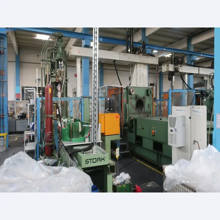 Stroji in tehnična oprema na področju brizganja plastike (1600 - 23000 kN)-6