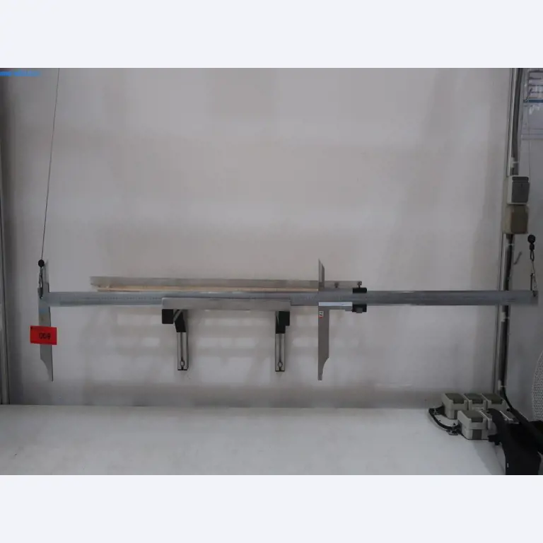 Máquinas y equipos técnicos en el ámbito del moldeo por inyección de plásticos (1600 - 23000 kN)-1