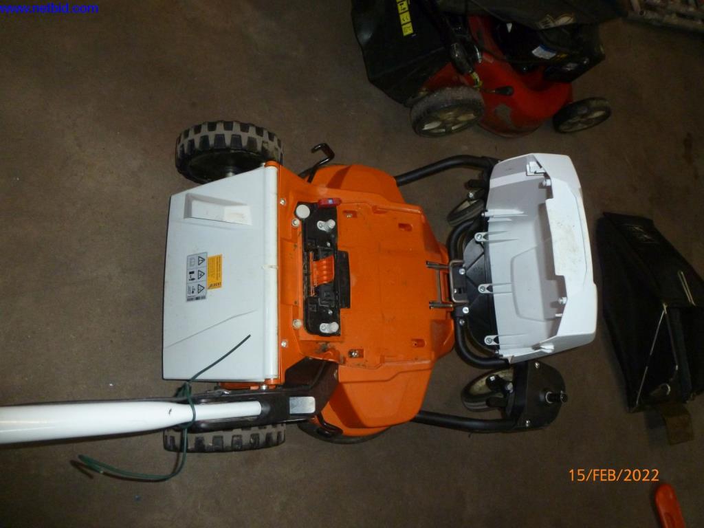 Maschinen aus dem Bereich Gartenpflege -3